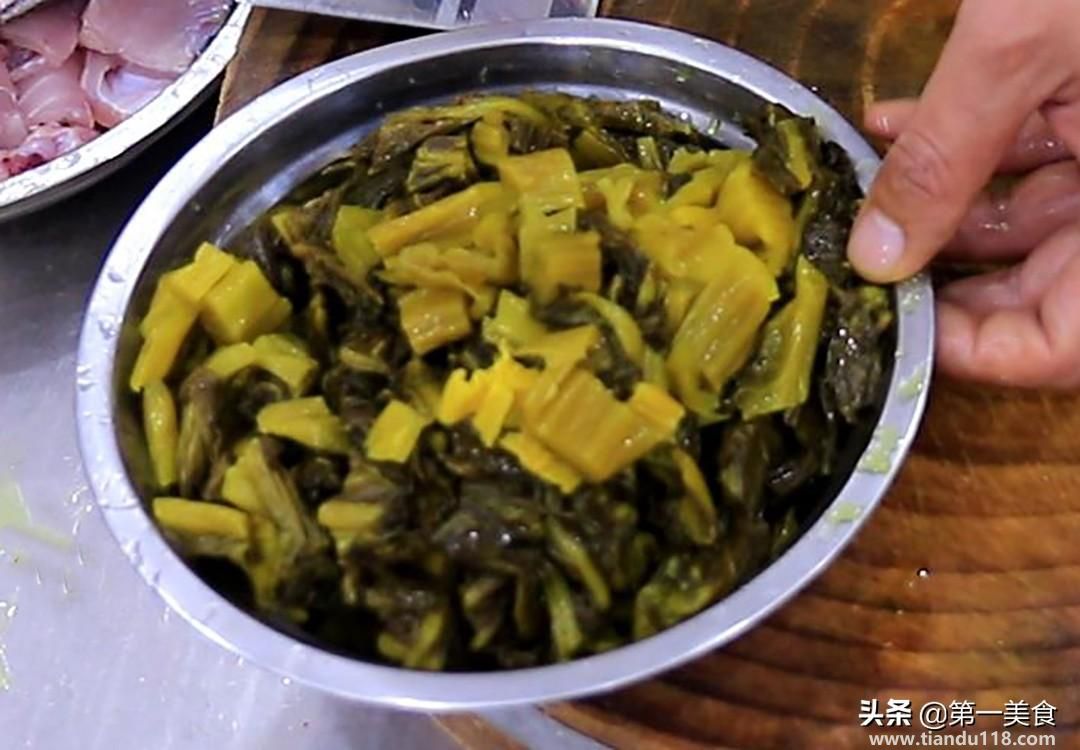家常酸菜魚的做法(家常酸菜魚怎么做)(圖4) 家常酸菜魚的做法(家常酸菜魚怎么做)(圖4)