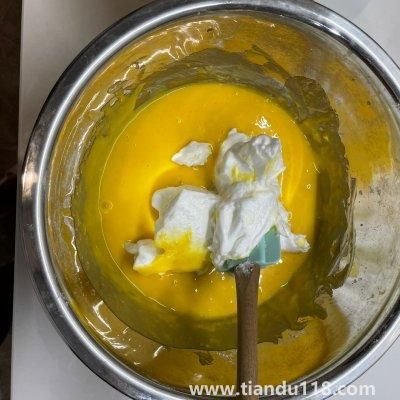 戚風蛋糕的做法(戚風蛋糕怎么做)(圖6) 戚風蛋糕的做法(戚風蛋糕怎么做)(圖6)