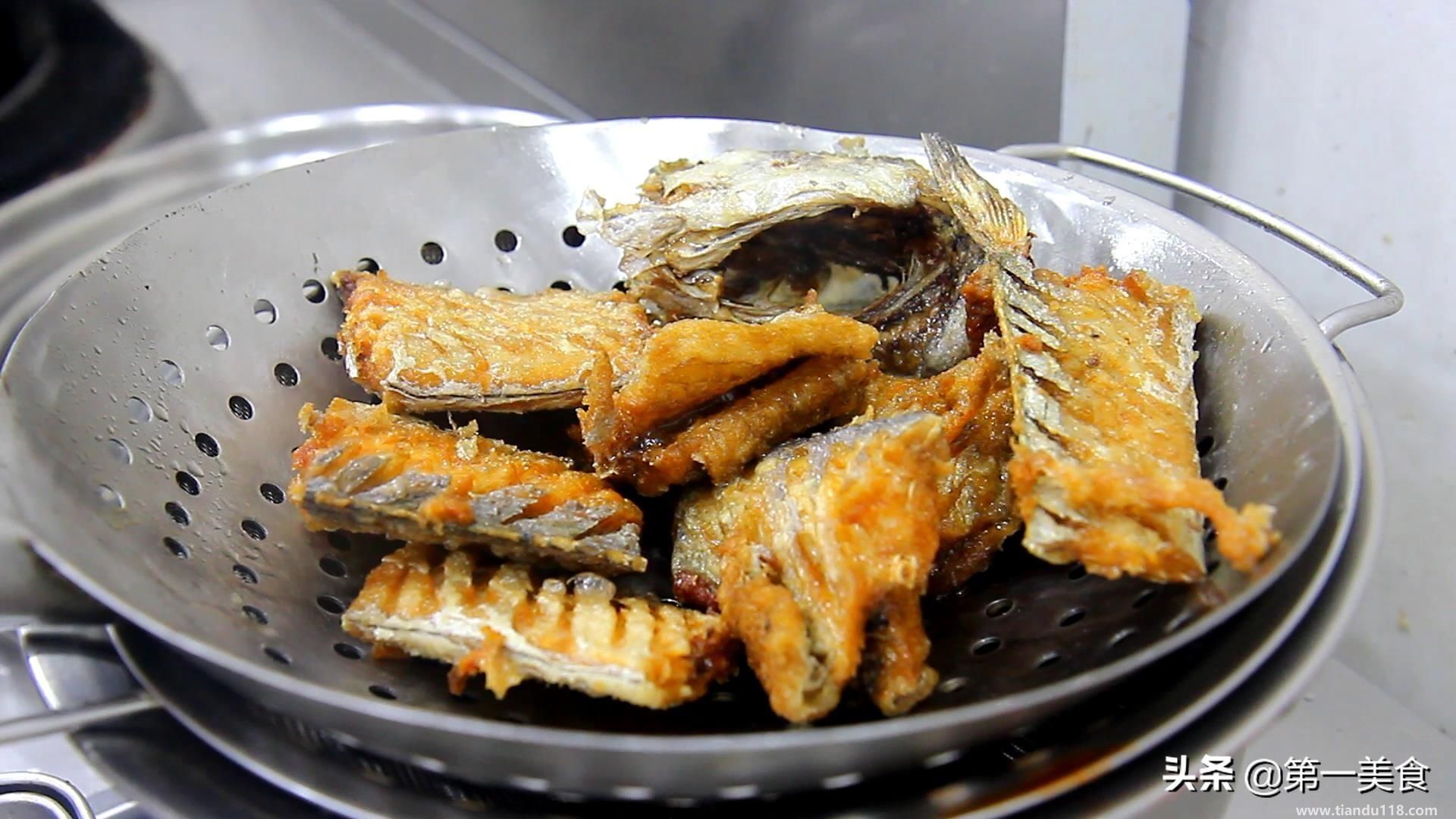 紅燒帶魚的做法(紅燒帶魚怎么做)(圖7) 紅燒帶魚的做法(紅燒帶魚怎么做)(圖7)