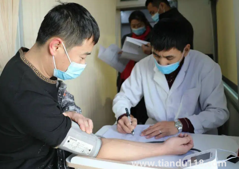 2022大學(xué)新生入學(xué)體檢能檢查出艾滋病嗎(大學(xué)生入學(xué)體檢查出艾滋會(huì)被退學(xué)嗎)(圖3) 2022大學(xué)新生入學(xué)體檢能檢查出艾滋病嗎3