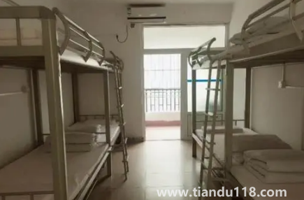 大學宿舍4人間是自己選嗎1