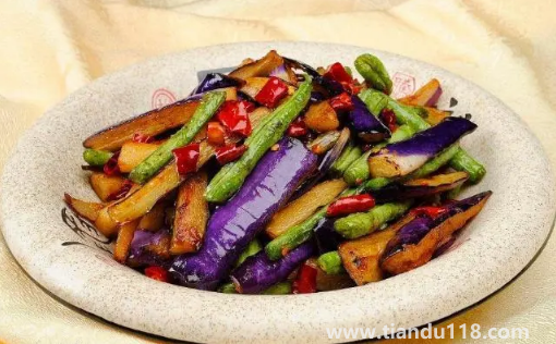 隔夜的蒜茄子能吃嗎(茄子怎么炒不吸油)(圖3) 隔夜的蒜茄子能吃嗎3