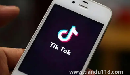 抖音群聊之后怎么解散退出(抖音群聊退群群主能看見(jiàn)嗎)(圖1) 抖音群聊之后怎么解散退出1