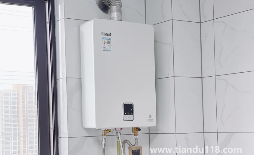 熱水器安裝時(shí)一定要水平嗎(燃?xì)鉄崴餍枰A(yù)埋管道嗎)(圖2) 熱水器安裝時(shí)一定要水平嗎2