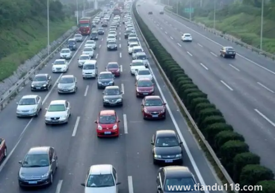 2022年國(guó)慶節(jié)高速公路免費(fèi)是幾號(hào)到幾號(hào)(國(guó)慶節(jié)高速通行注意事項(xiàng))(圖3) 2022年國(guó)慶節(jié)高速公路免費(fèi)是幾號(hào)到幾號(hào)3