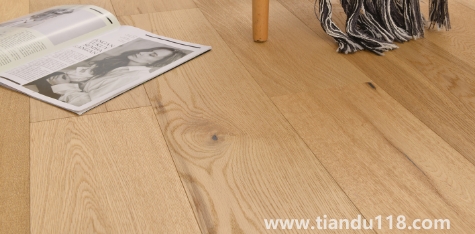 復合地板防潮膜厚度多少合適(地板防潮膜要怎么鋪貼比較好)(圖2) 復合地板防潮膜厚度多少合適2