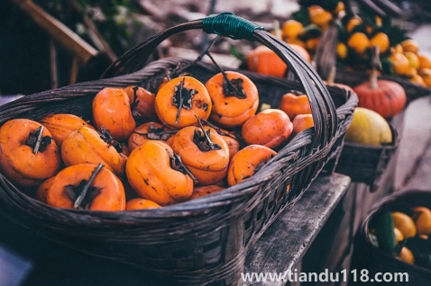 柿子和酸奶間隔多久可以吃2