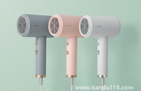吹風(fēng)機第一次用冒煙是為什么(吹風(fēng)機用著冒煙是不是質(zhì)量問題)(圖2) 吹風(fēng)機第一次用冒煙是為什么2