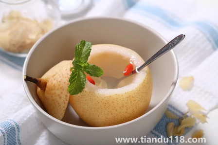 煮梨水用開(kāi)水還是冷水(煮梨水的做法)(圖3) 煮梨水用開(kāi)水還是冷水3