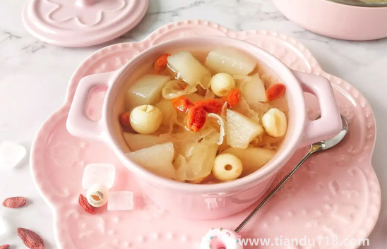 甘蔗煮水和梨子煮水哪個止咳效果好（甘蔗和梨一起吃有什么好處）