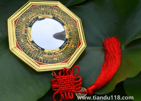 什么屬相家里不能掛八卦鏡(八卦鏡的作用)(圖3) 什么屬相家里不能掛八卦鏡3