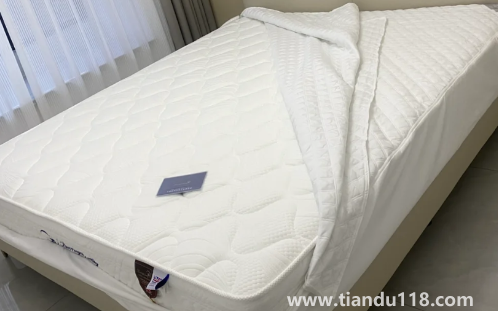 床墊氣味太重晾了一個星期可以睡了嗎(新買的床墊有股味道是正常的嗎)(圖2) 床墊氣味太重晾了一個星期可以睡了嗎2