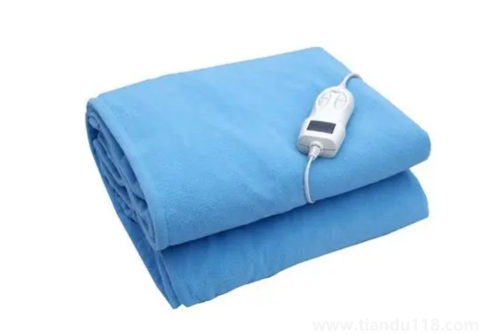 電熱毯上面可以鋪褥子嗎(電熱毯使用注意事項)(圖2) 電熱毯上面可以鋪褥子嗎2