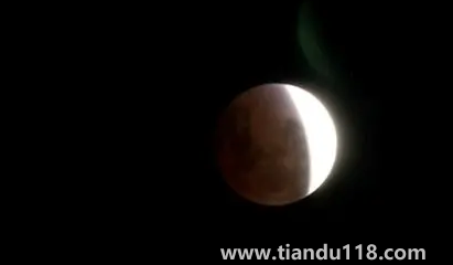 11月8日月全食每個地方都能見到嗎(月全食下一次何時出現)(圖3) 11月8日月全食每個地方都能見到嗎3