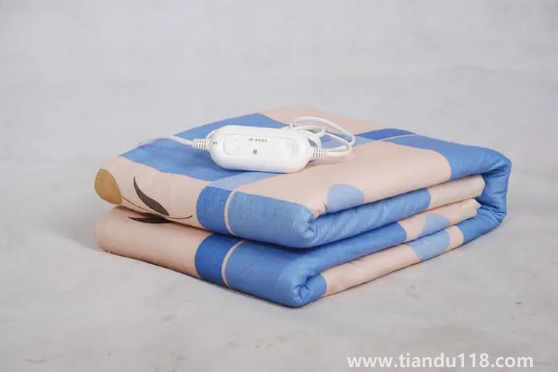 電熱毯關了還有電磁輻射嗎(電熱毯使用要注意什么)(圖2) 電熱毯關了還有電磁輻射嗎2