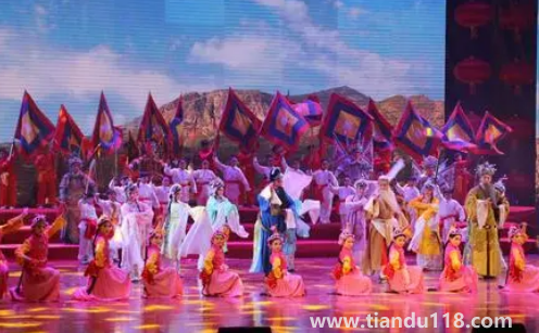 2023春節(jié)聯(lián)歡晚會(huì)對(duì)外售票嗎（春節(jié)聯(lián)歡晚會(huì)里面的觀眾都什么人）