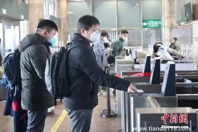 吳尊友:春運使疫情可能更加復(fù)雜 你怎么看