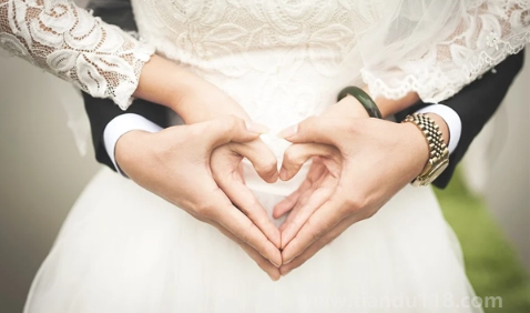 臘月不提親還是不結(jié)婚（男方提親的規(guī)矩有哪些）