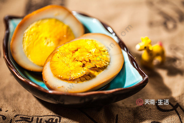 鹵蛋營養(yǎng)價值高嗎 鹵蛋的功效作用(圖2) 鹵蛋營養(yǎng)價值高嗎